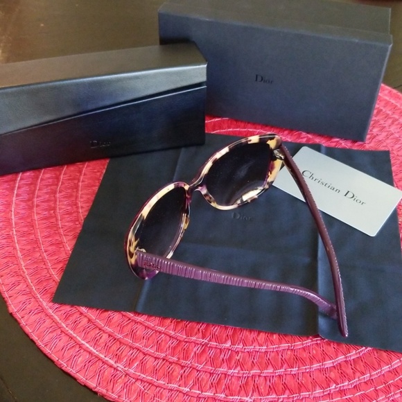 Dior Sunglasses - Picture 2 of 3